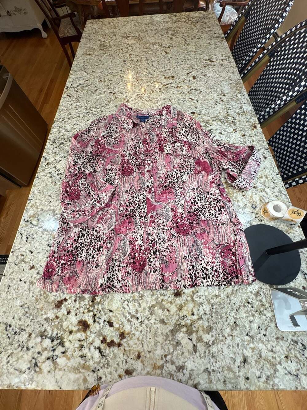 Karen Scott Woman Button Up Shirt Size 3X Pink Animal Print Paisley Blouse